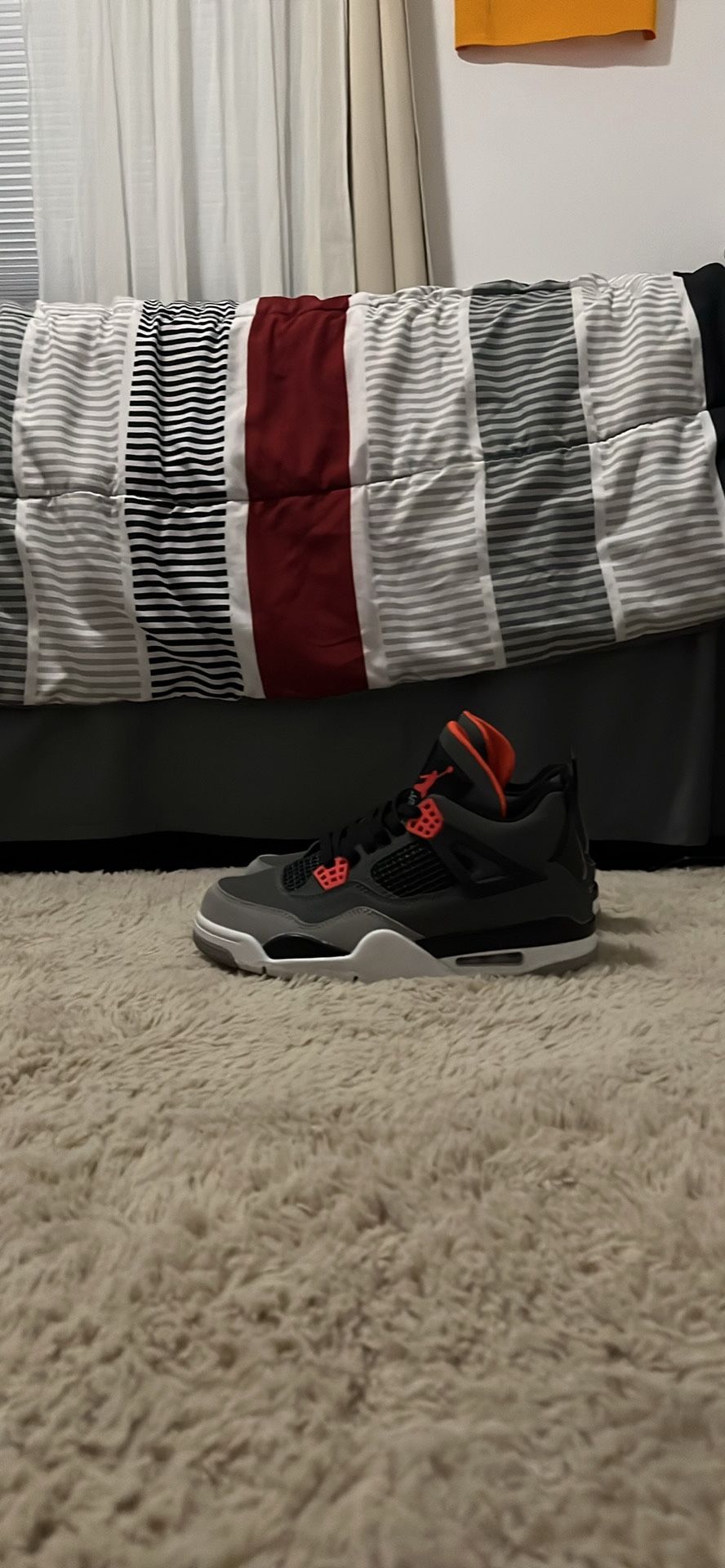 Air Jordan 4 Retro Infrared – Size 7 – Used, Good Condition