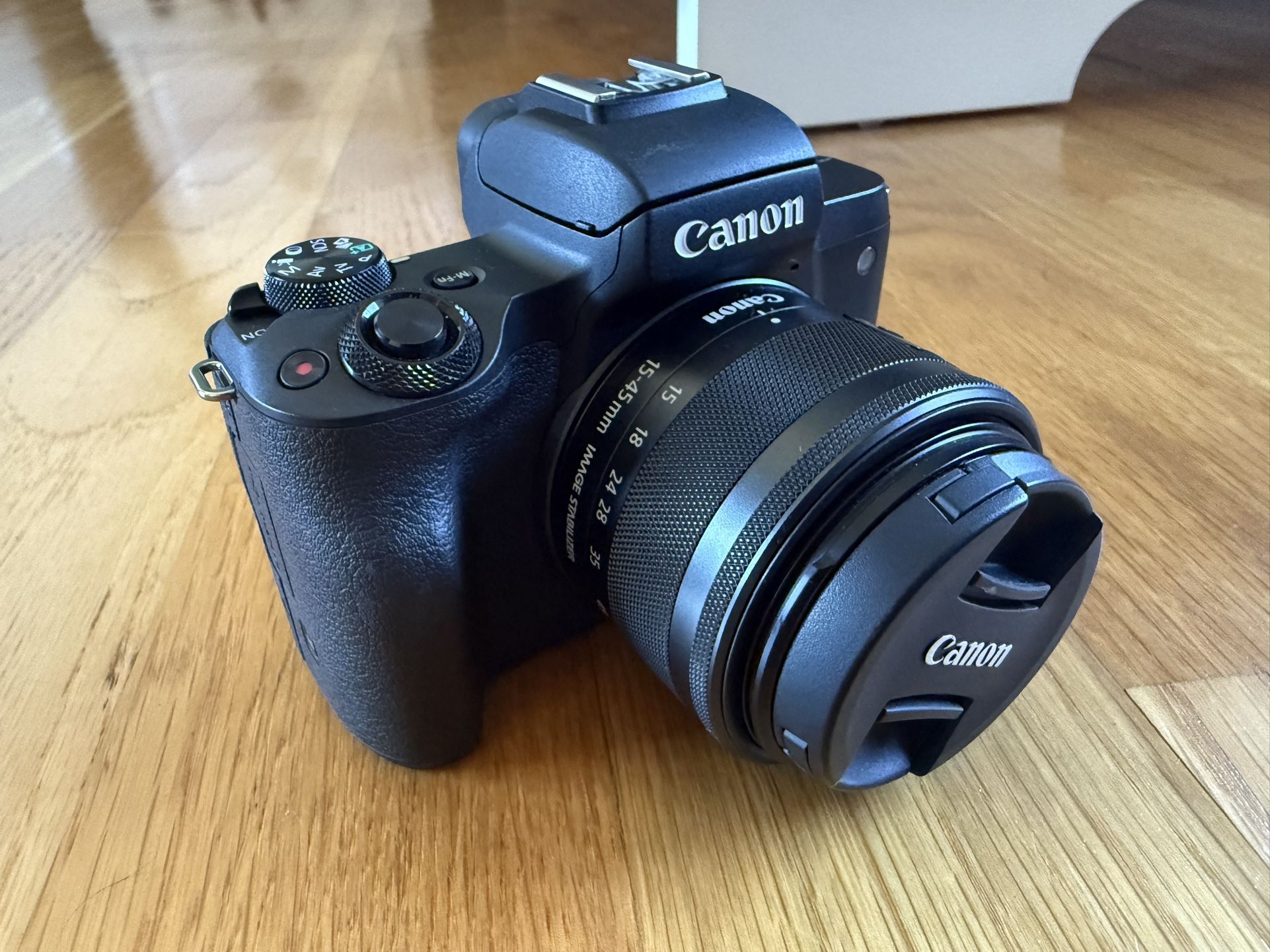 Canon M50 (like new)