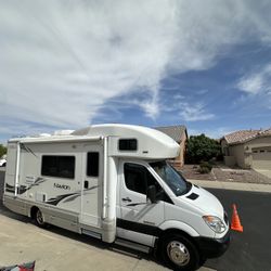 Winnebago Navion 22J  Class C Motor Home 