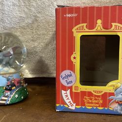 Dumbo Snow Globe 