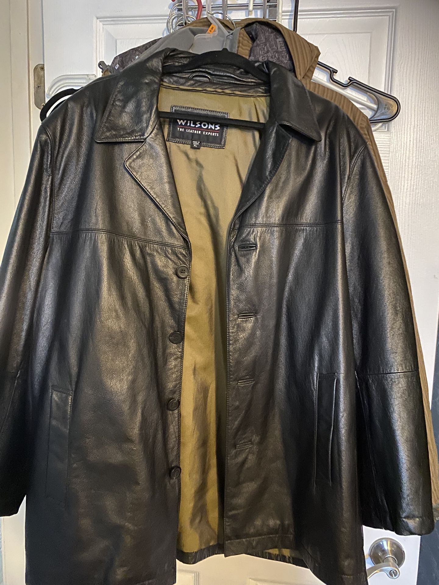 Wilsons Leather Jacket Mens XL Thinsulate Black Jacket 