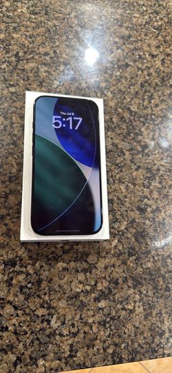Apple iphone 16 pro factory unlocked 100 percent battery