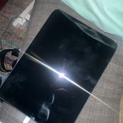 iPad 10th Gen – Blue – 64GB Wi-Fi (Like New)