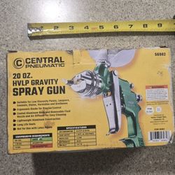 Central Pneumatic 20 Oz HVLP Gravity Spray
Paint Gun 1.4 Mm Nozzle