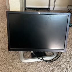 HP Monitor 24” -2 Set -50$ Each