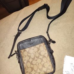 Coach Sullivan Blocked Signature Canvas Crossbody Bag
