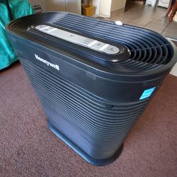 Bran New Air Purifier 