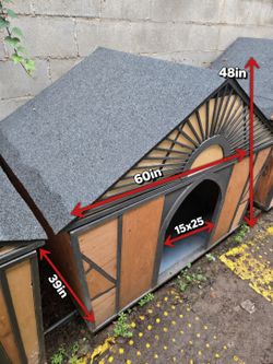 Large dog house (in Corona)