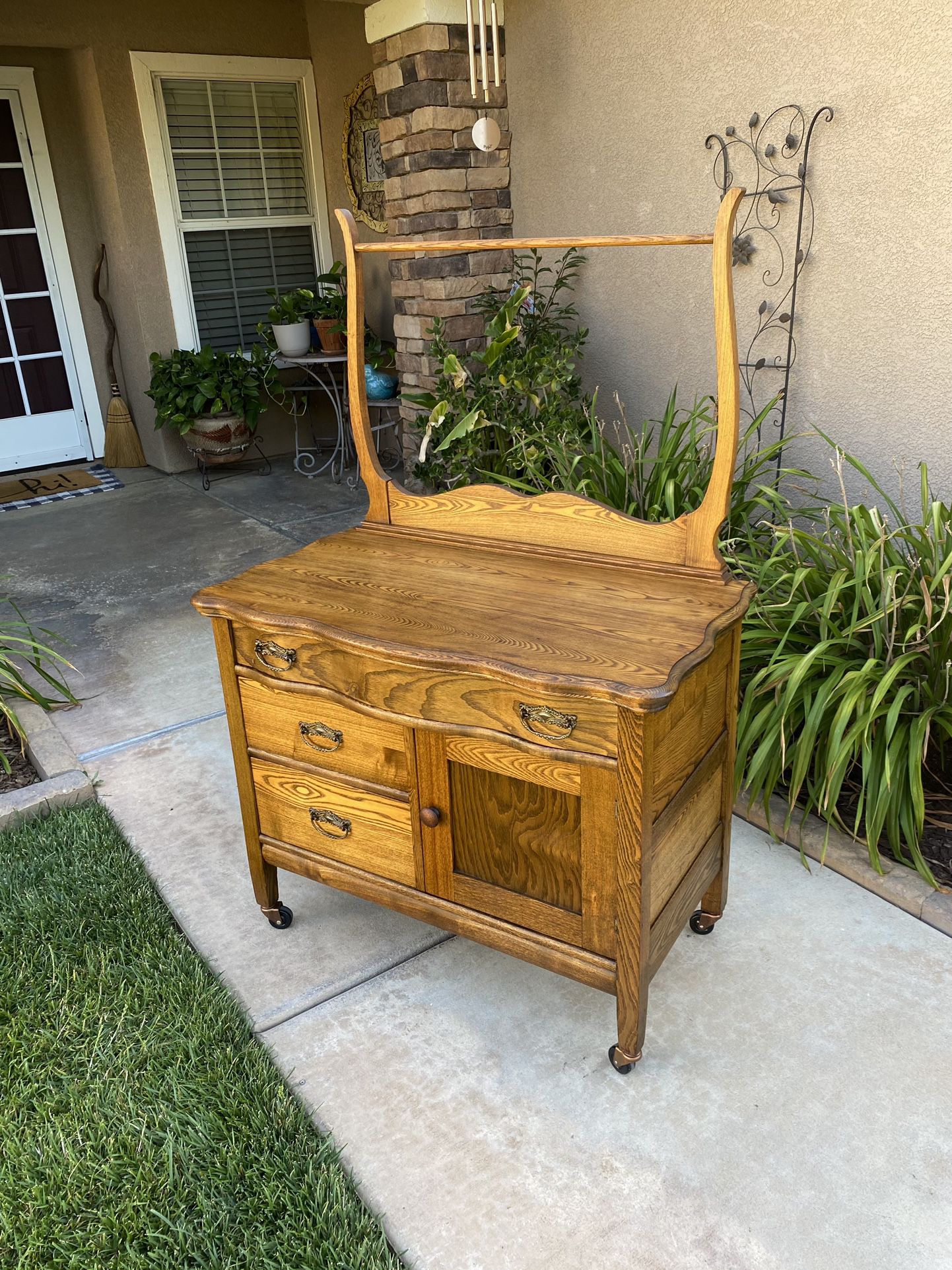 ANTIQUE “SNIDECOR & CO” 2PC. OAK WASHSTAND / COFFEE-BAR STATION / VANITY W/ CASTER WHEELS (DATED1913’) 36”W X 19”D X 55”H (30”H TABLE TOP)