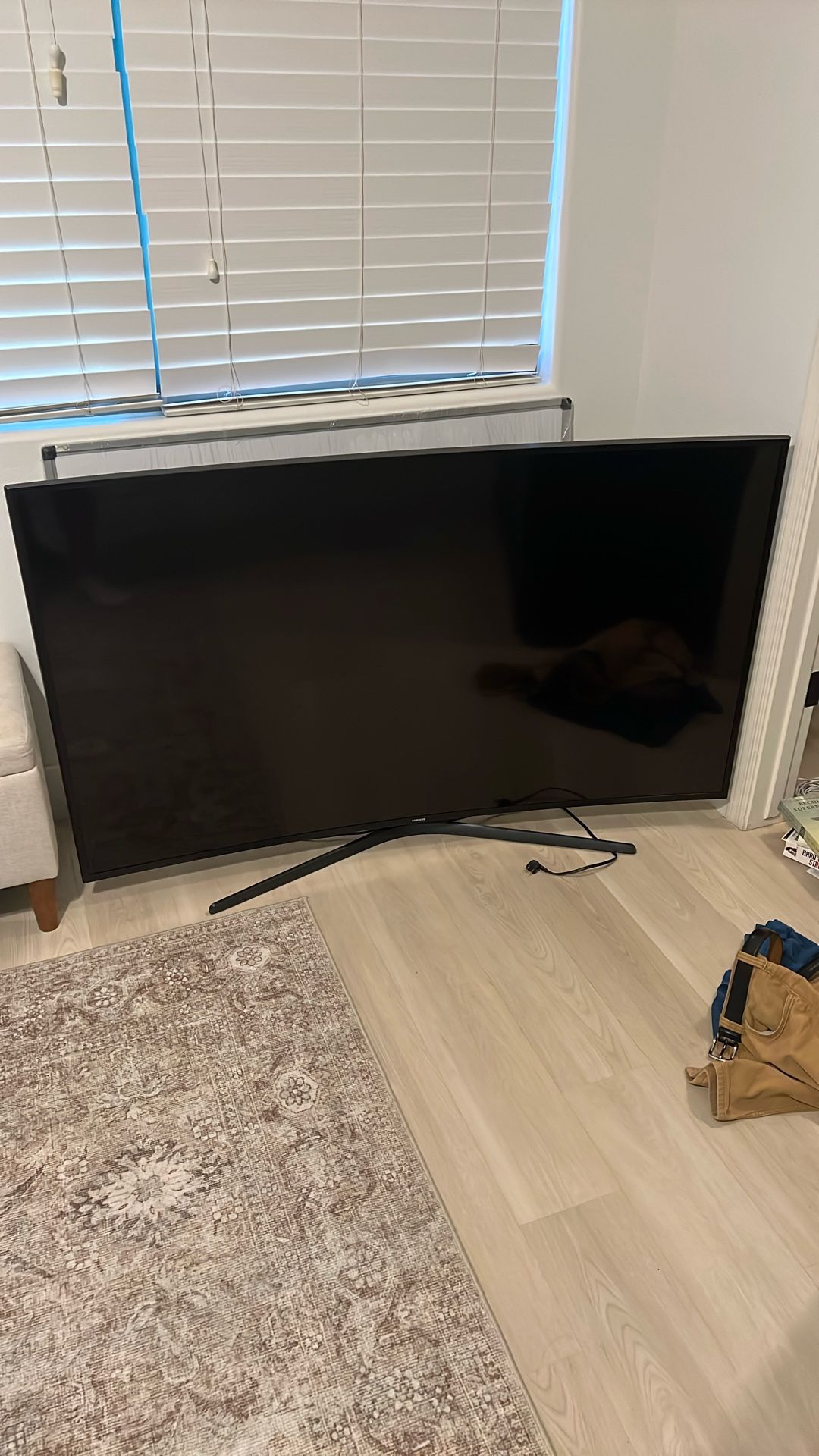 65” Curved Samsung Smart Tv