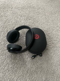Beat studio 3 headphones