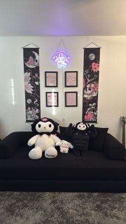 SANRIO PLUSHIES AND FIGURINES KUROMI