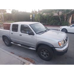 2000 Nissan Frontier Crew Cab V6 4x4