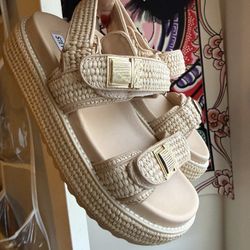 Steve Madden Sandals Women’s 7