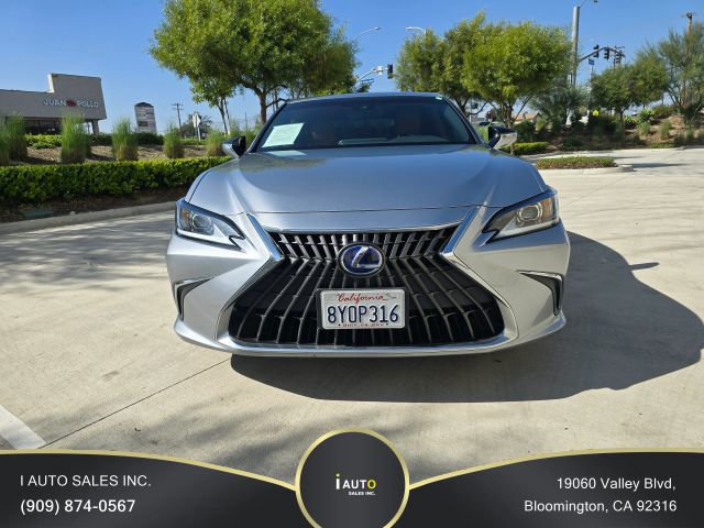 2022 Lexus ES