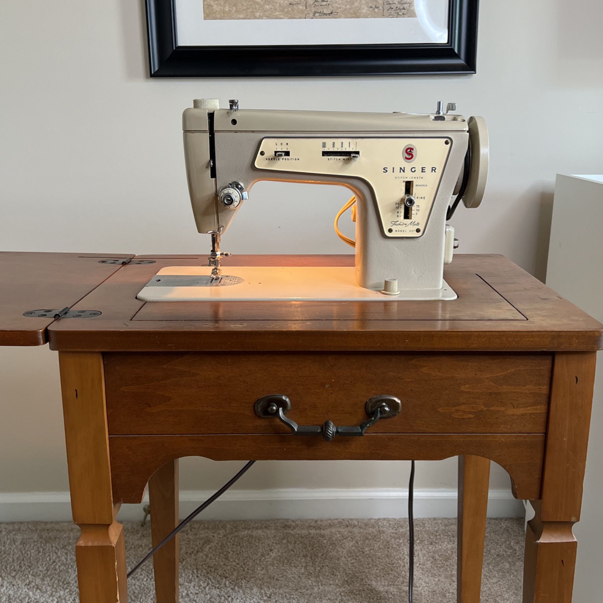 Huge Sewing Bundle - Singer Sewing Machine, Accessories/Tools, Notions +  Reference Books for Sale in Seattle, WA - OfferUp