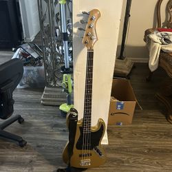 DAVISON BASS GUITAR