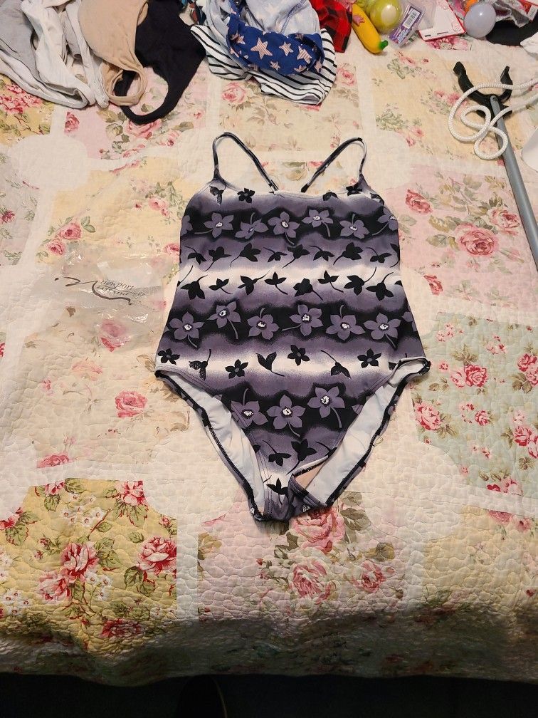Sun Streak Newport News Size 18 Swimsuit