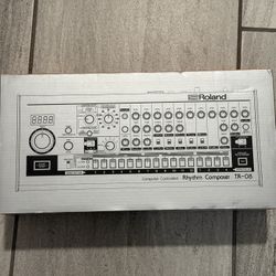 Roland TR-08 Rhythm Composer Boutique Drum Machine 