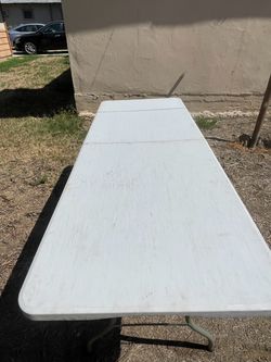White 6 foot folding table