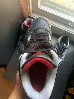 Nike Air Jordan 4 Retro Bred