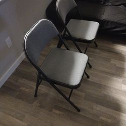 Chairs Furniture 2 Matching Black With Gray Cloth Clean