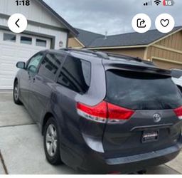 Toyota Sienna 2011