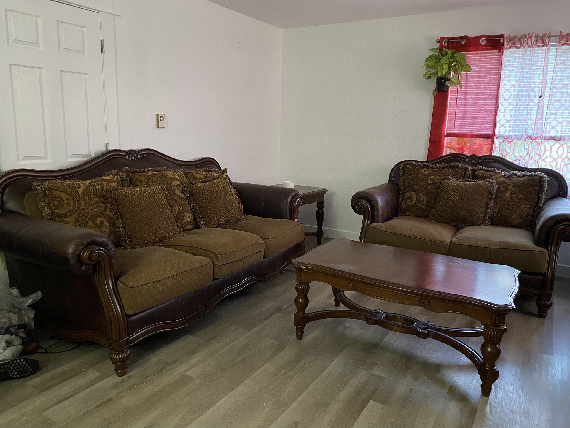 Couches With Tables