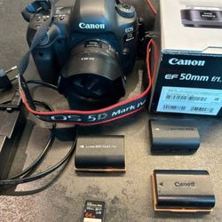 Canon EOS 5D Mark IV + Lens