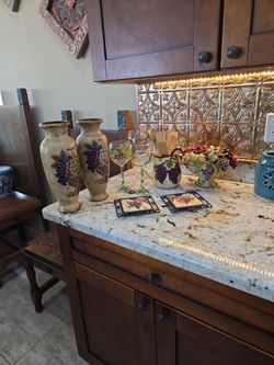 Grape kitchen decor