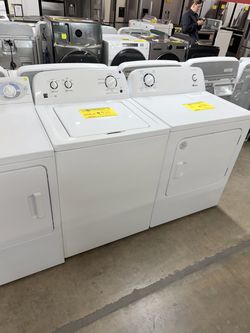 Kenmore Top Load Washer and Amana Dryer Set