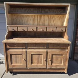 Wood Hutch