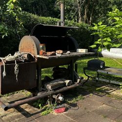 Big BBQ Smoker 