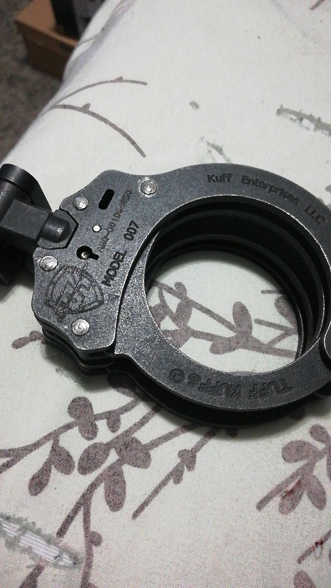 Tuff cuff handcuffs + discontinued safariland blue handcuffs !!
