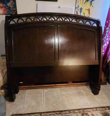Queen Size Bedroom Set