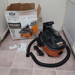 NEW - RIDGID 4 Gallon Portable Wet Dry Vac 