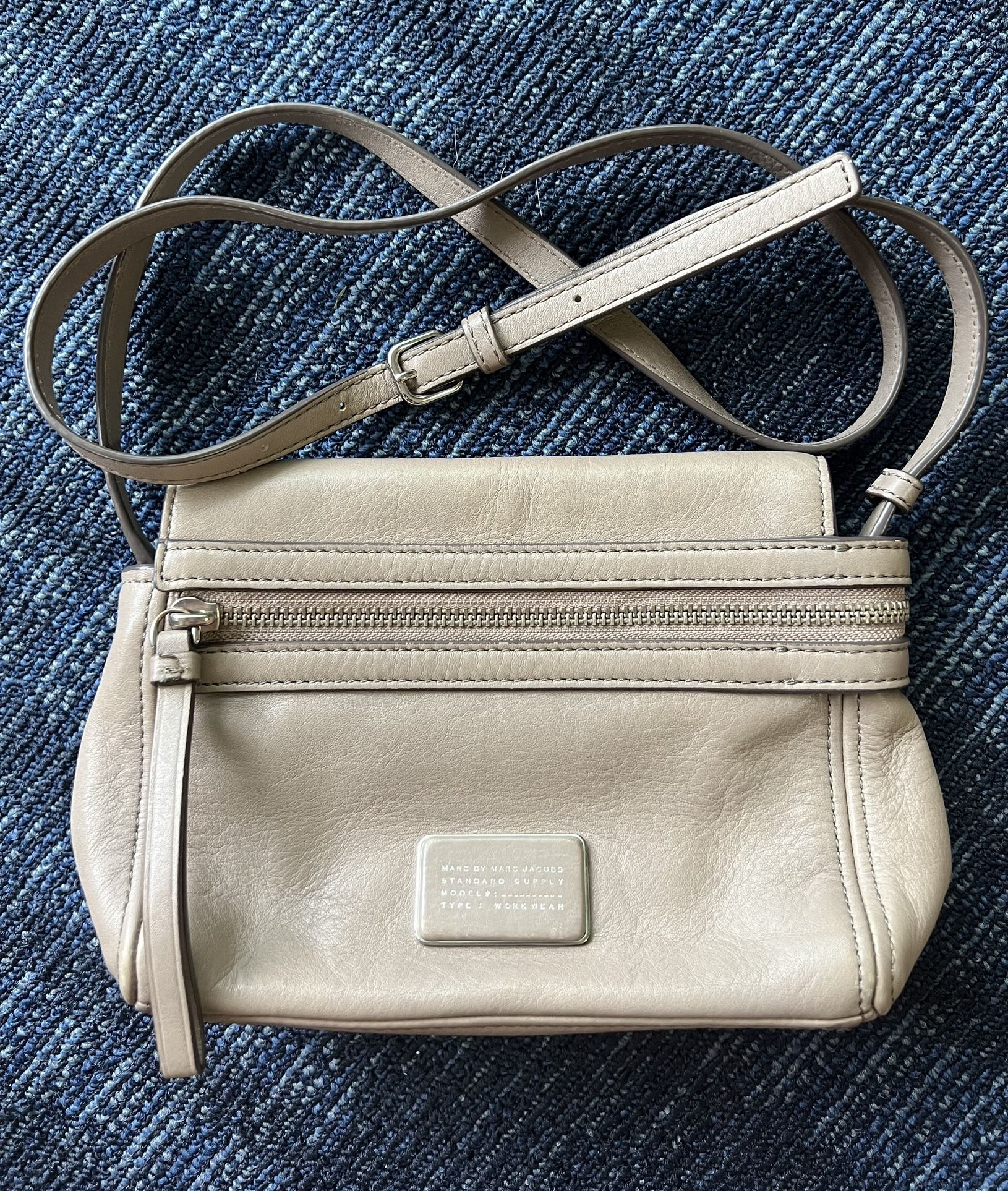 Authentic Marc by Marc Jacobs Leather Adjustable Crossbody Purse Taupe