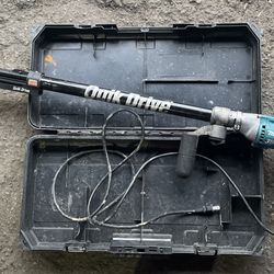 Simpson Strong-Tie Quik Drive with Makita Screwdriver