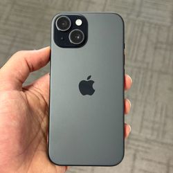 Apple iPhone 15 ‘Black' · Unlocked - 128GB