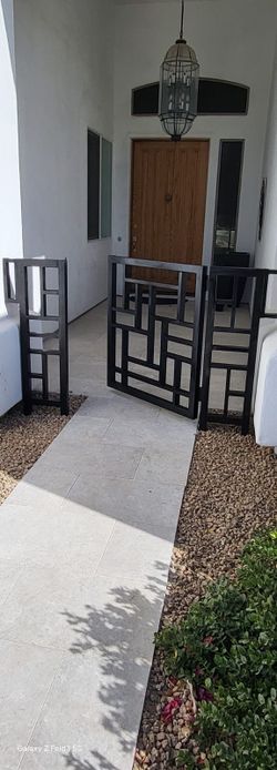 Gate