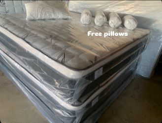 ✨Mattress Pillow Top✨ 🛏️Free 2 pillows 🔸12” inches tall 🔹All sizes  🟠Queen sizes $199 🟡Full sizes $180  🟢Twin sizes $150 🔵Cal king $330 🟣E. Ki