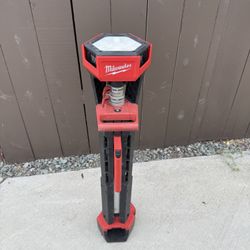 Milwaukee M18-Volt Lithium Cordless Led Light