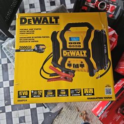 Dealt Portable Jumper Starter 2000 PeakAMP