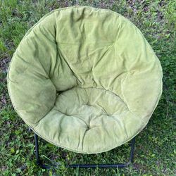 🌟 Relax Anywhere — Foldable Green Lounge Chair