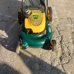 Lawnmower 
