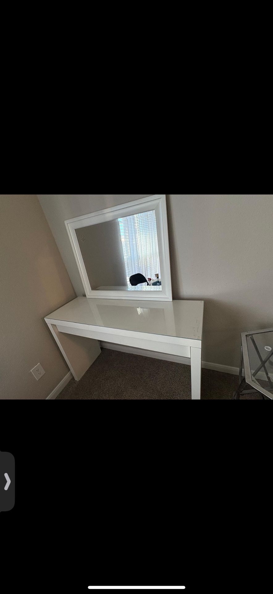 Mirror With Drawer 