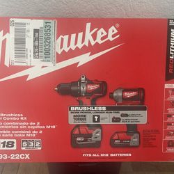 Milwaukee Hammer Drill And Impact Driver Kit 