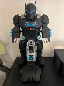 Fisher-Price Imaginext DC Super Friends Batman Toy Bat-Tech Batbot Playset 2-Ft-Tall Robot with Lights & Sounds for Pretend Play Kids Ages 3+ Years​