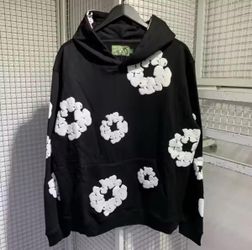 Denim Tears Cotton Wreath Hoodie – Black (Size M)