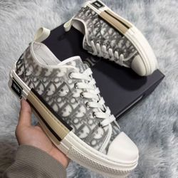 ALL SIZES/ Brand New Dior B23 Low Top 